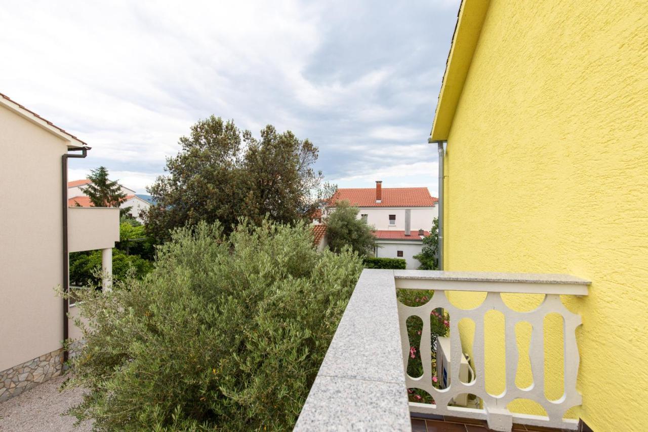 Apartment Drago *Cosy & Close To The Beach! Krk Town Eksteriør bilde