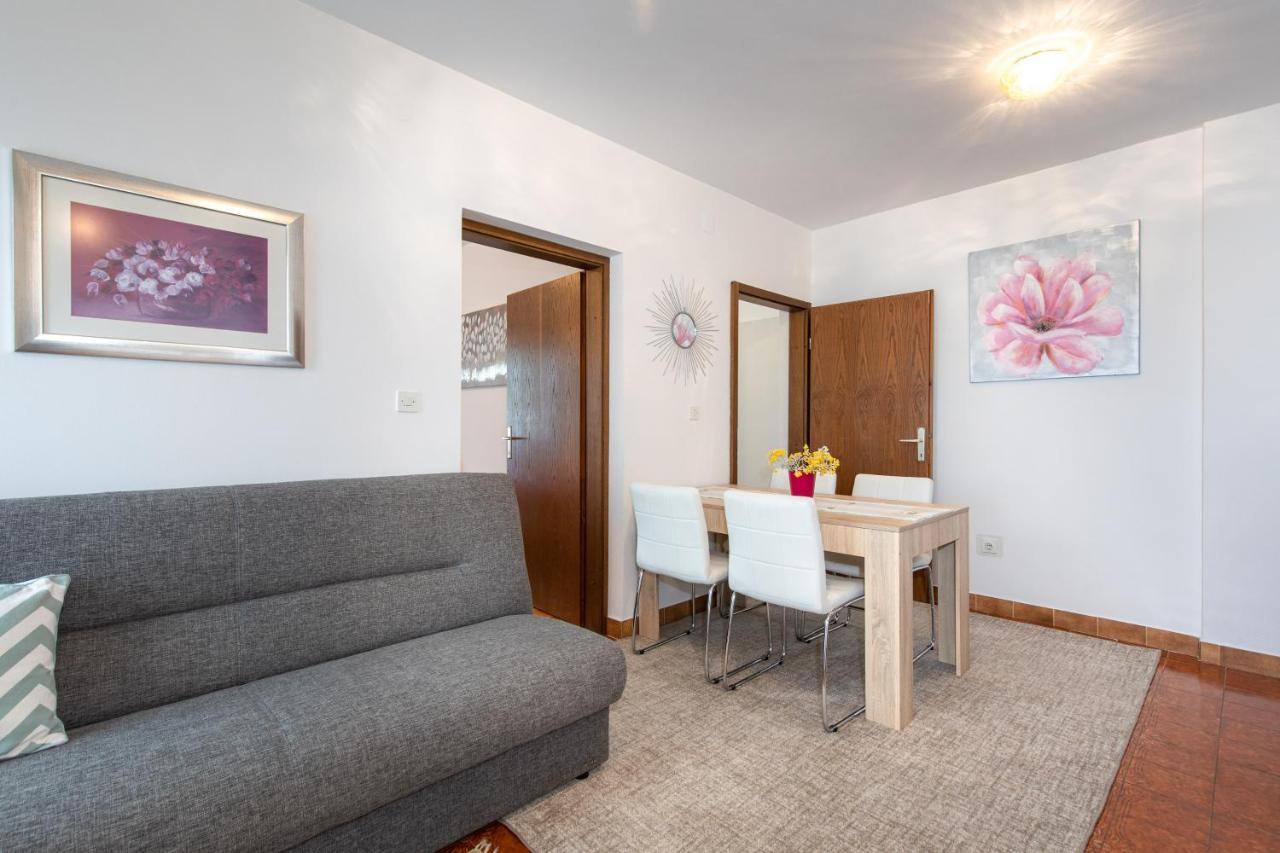 Apartment Drago *Cosy & Close To The Beach! Krk Town Eksteriør bilde