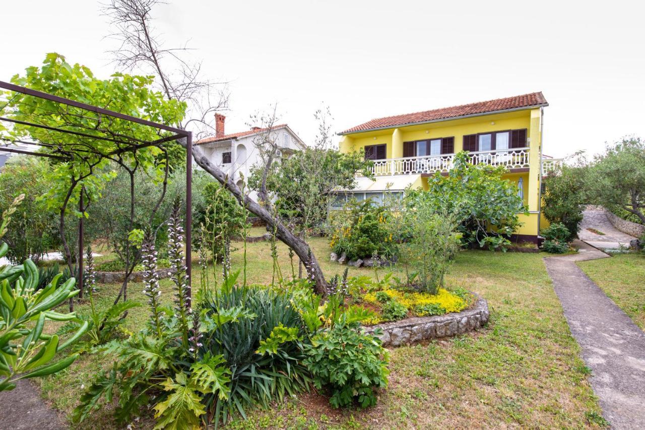 Apartment Drago *Cosy & Close To The Beach! Krk Town Eksteriør bilde