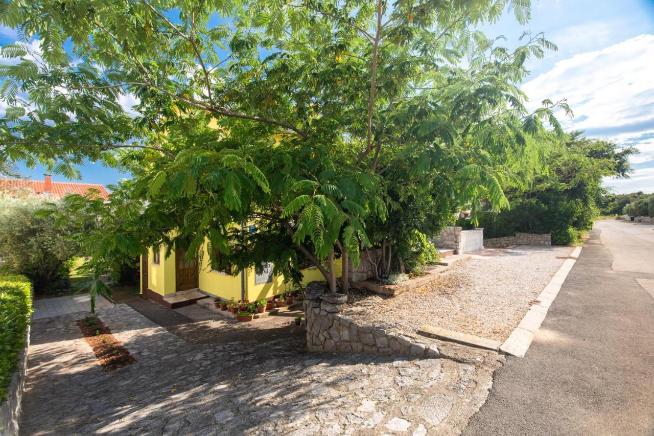 Apartment Drago *Cosy & Close To The Beach! Krk Town Eksteriør bilde