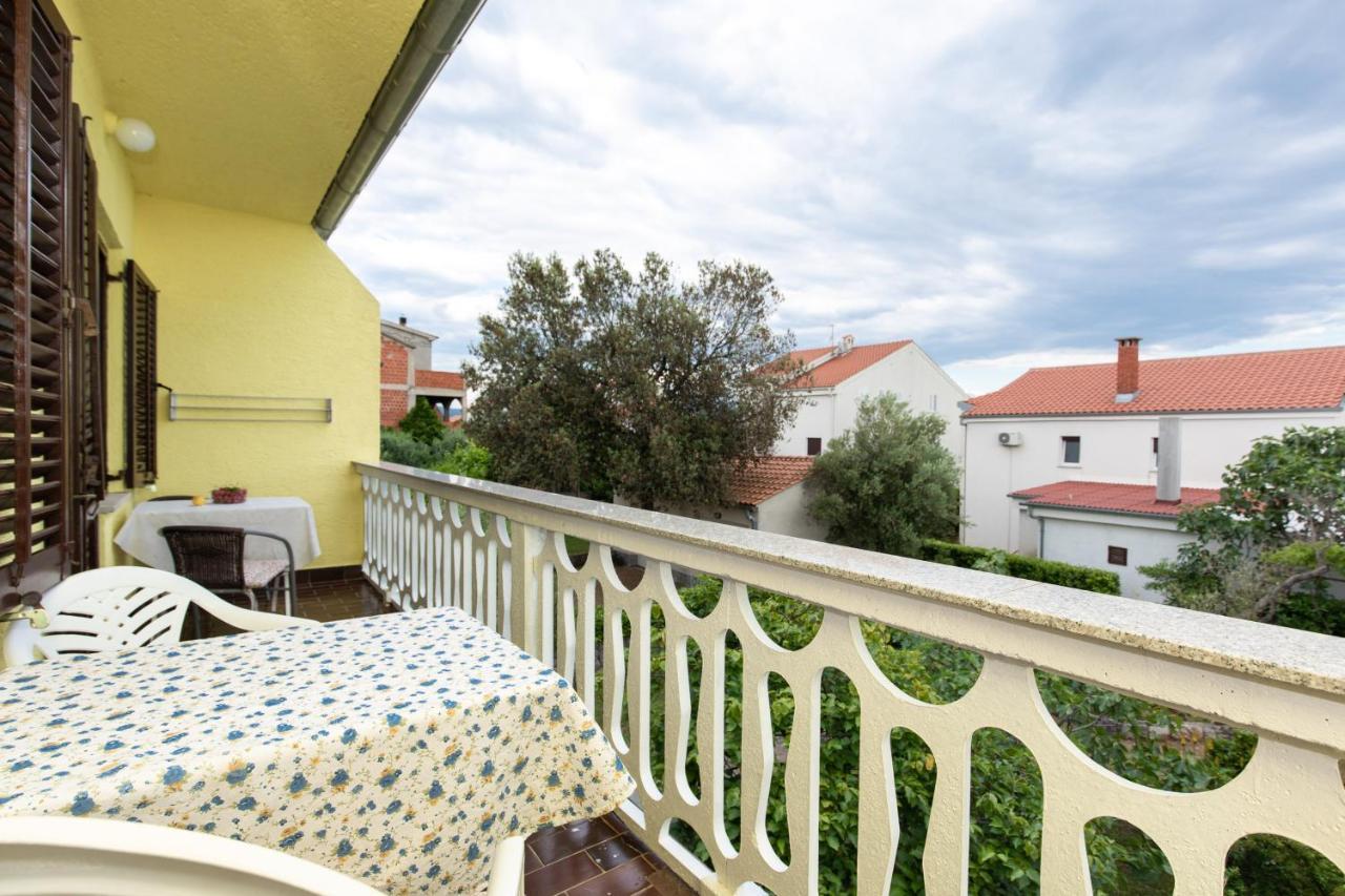 Apartment Drago *Cosy & Close To The Beach! Krk Town Eksteriør bilde
