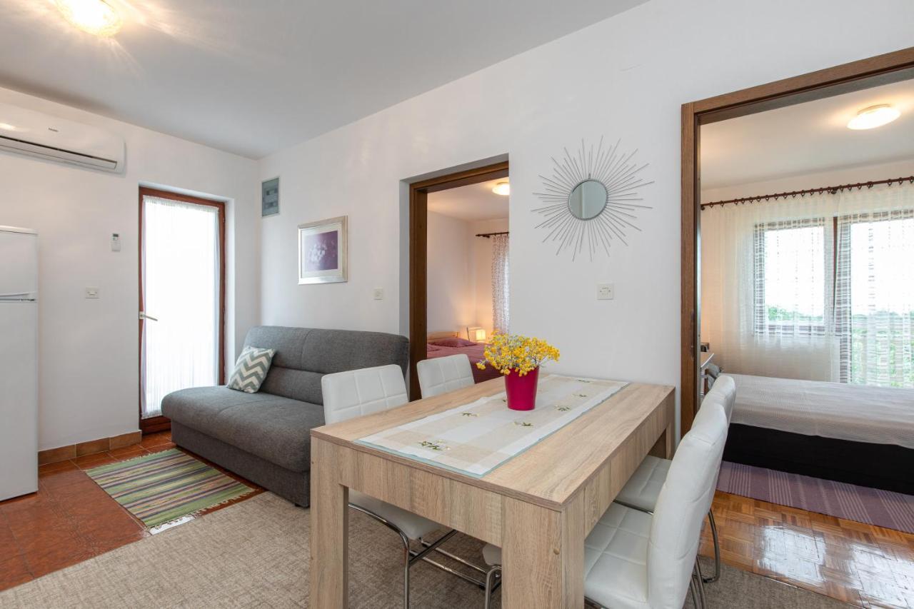 Apartment Drago *Cosy & Close To The Beach! Krk Town Eksteriør bilde